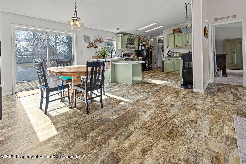 9 of 45 - 952 E 11th Street, Craig, CO