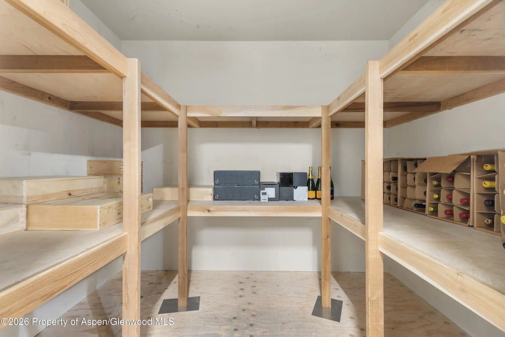 6 of 10 - 601 Rio Grande Place 122, Aspen, CO