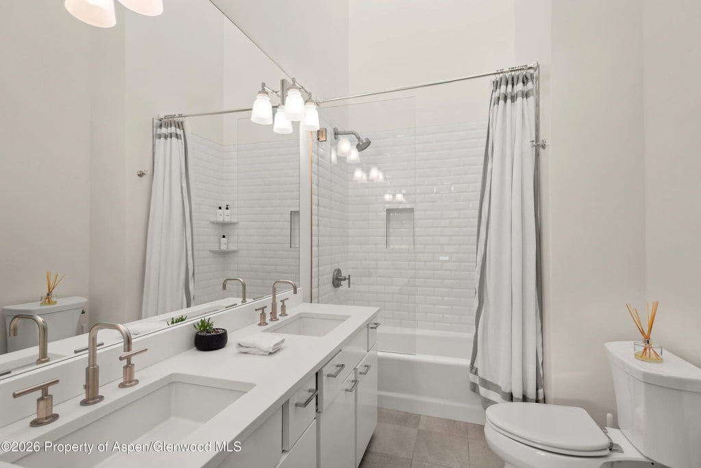 17 of 32 - 294 Snowmass Club Circle 1209, Snowmass Village, CO