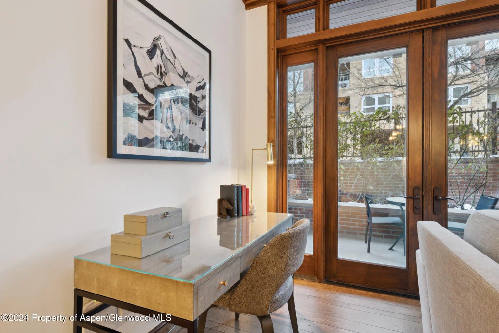 8 of 31 - 415 E Dean St, Unit 3 Week 8, Aspen, CO