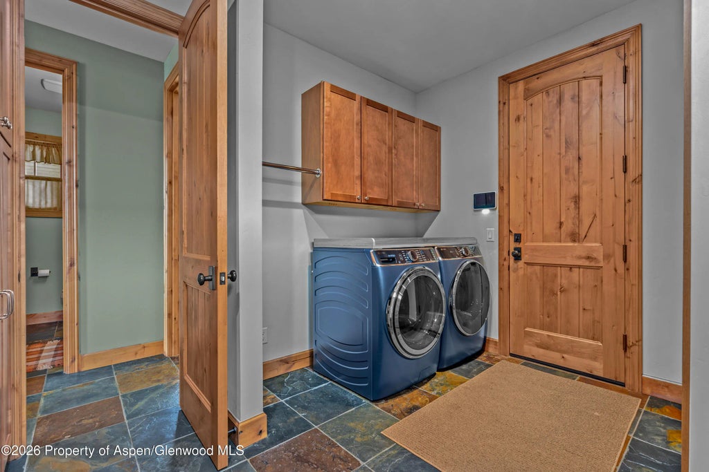 27 of 63 - 28 Deer Valley Drive, New Castle, CO