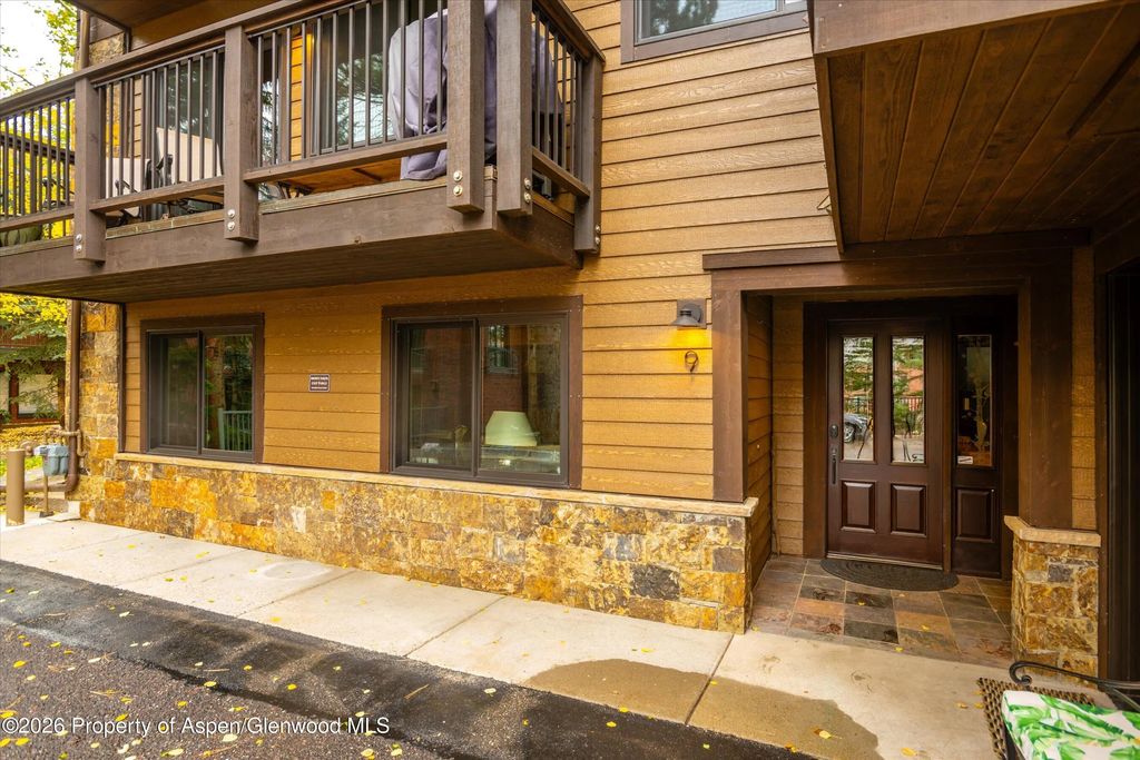 22 of 27 - 650 S Monarch Street 9, Aspen, CO