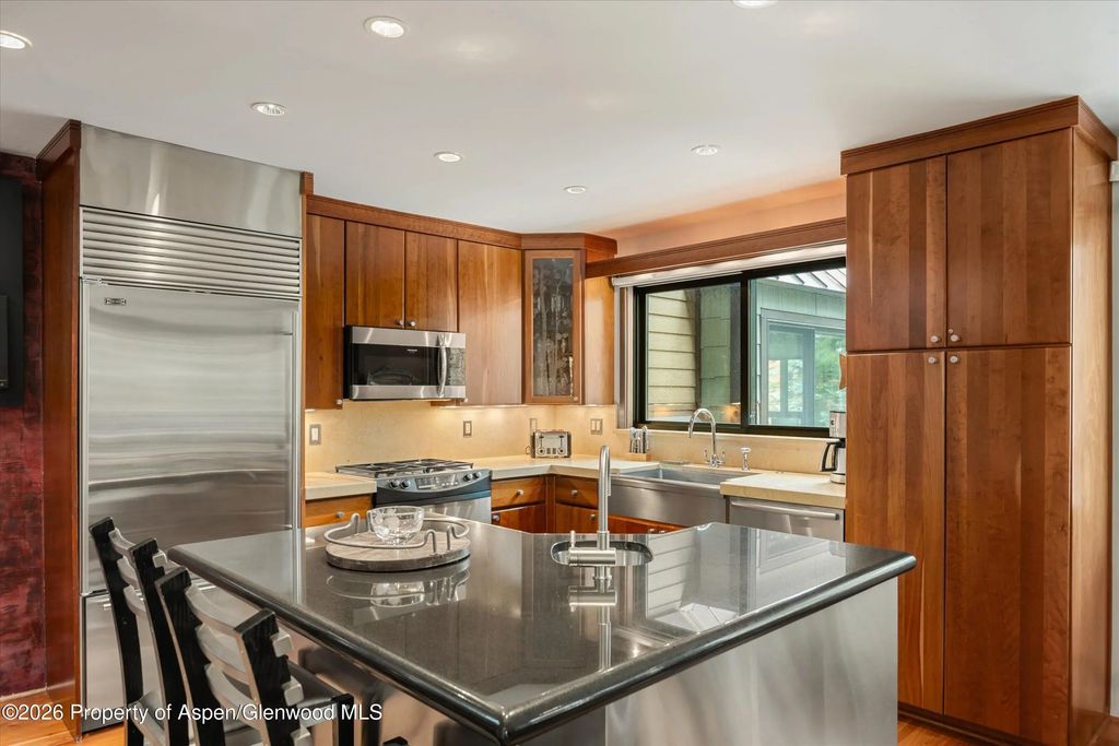 7 of 27 - 650 S Monarch Street 9, Aspen, CO