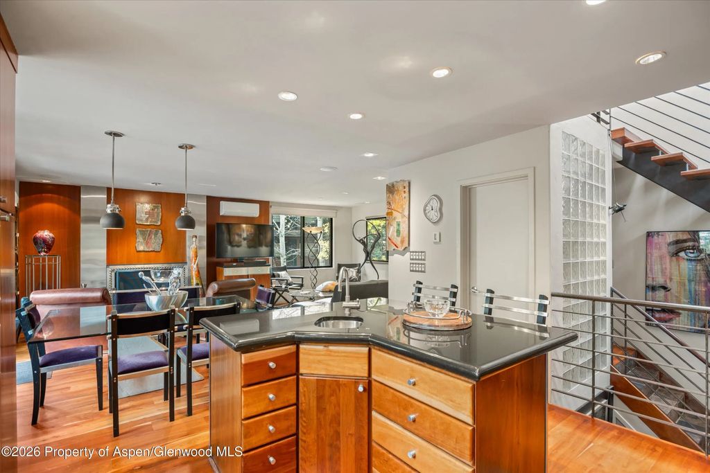 8 of 27 - 650 S Monarch Street 9, Aspen, CO