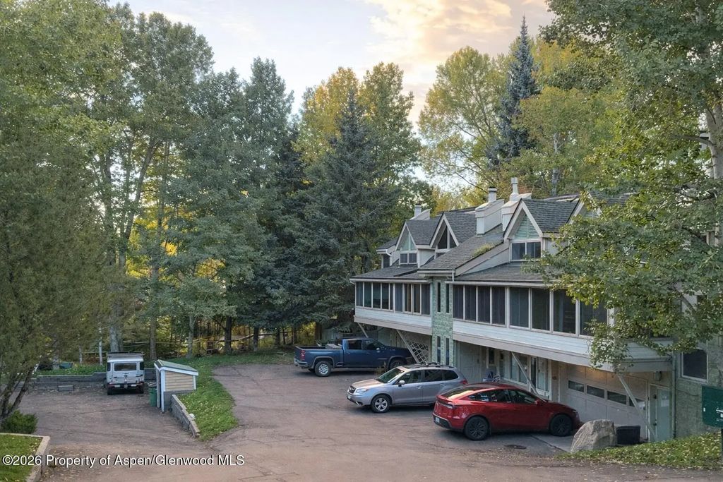 16 of 17 - 409 Park Circle 2, Aspen, CO