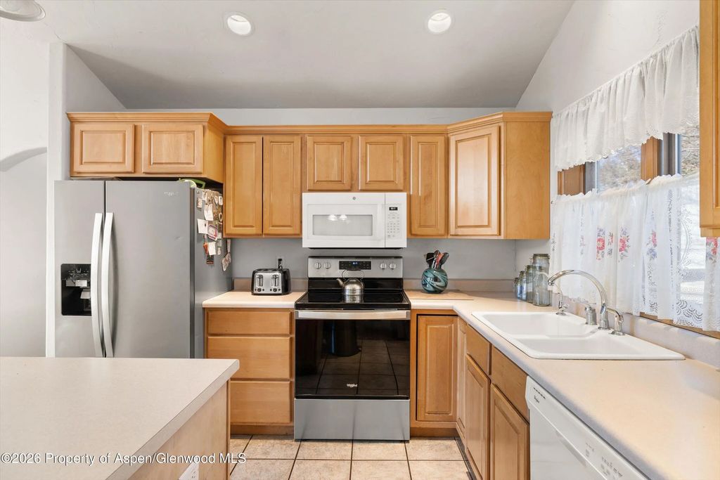 10 of 24 - 4600 County Road 154, Glenwood Springs, CO
