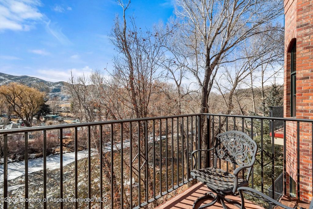 7 of 33 - 455 Gold Rivers Court 531 & 532, Basalt, CO