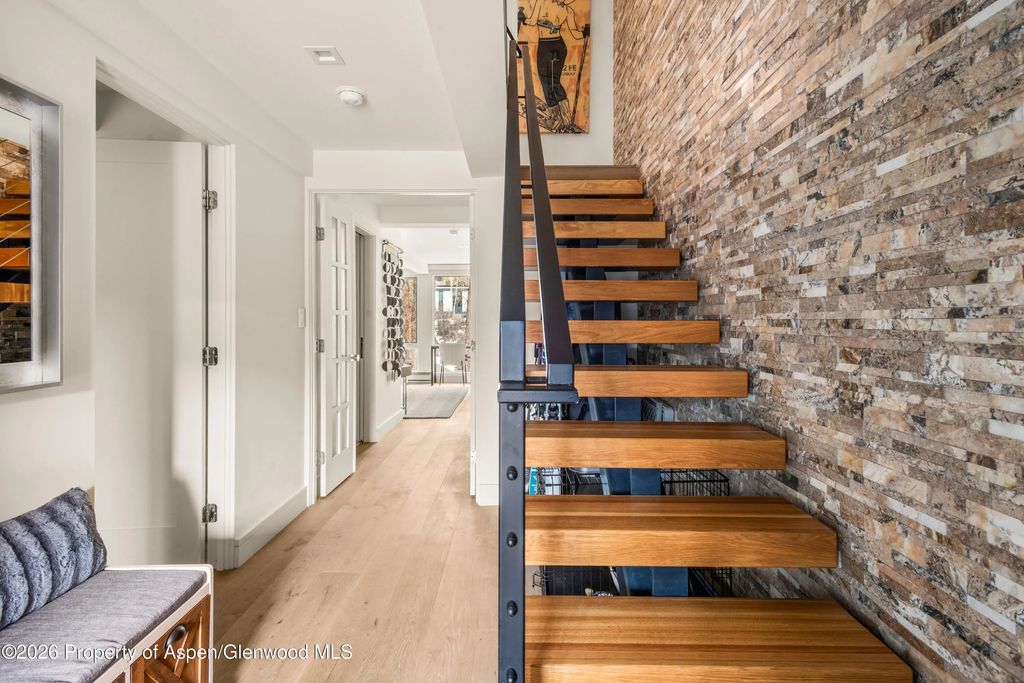 10 of 22 - 1039 E Cooper Avenue 20, Aspen, CO