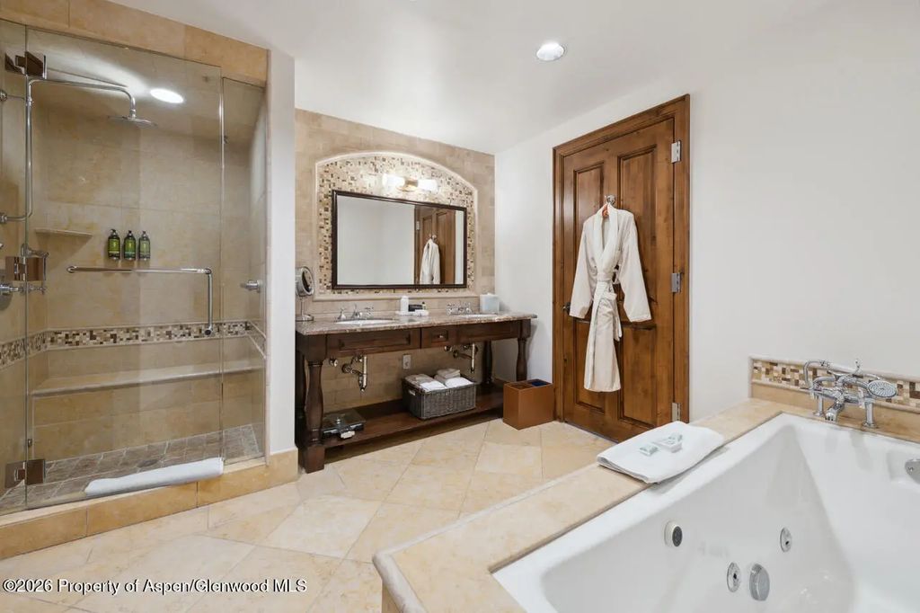 13 of 29 - 415 E Dean St., Unit 15, Weeks 51/52, Aspen, CO