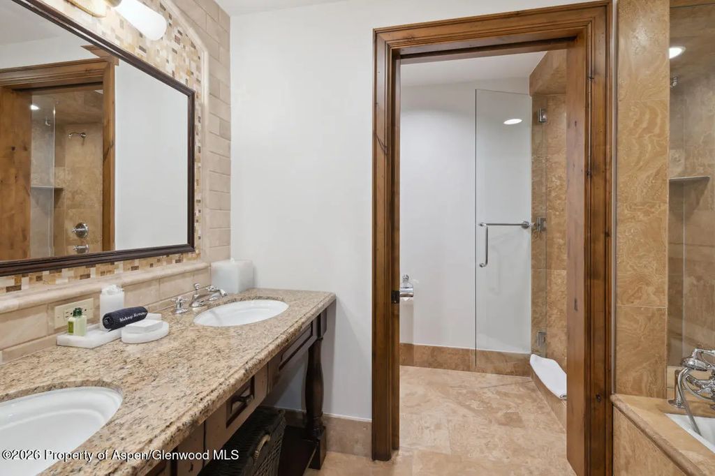 20 of 29 - 415 E Dean St., Unit 15, Weeks 51/52, Aspen, CO