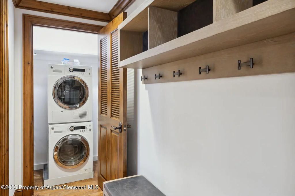 23 of 29 - 415 E Dean St., Unit 15, Weeks 51/52, Aspen, CO