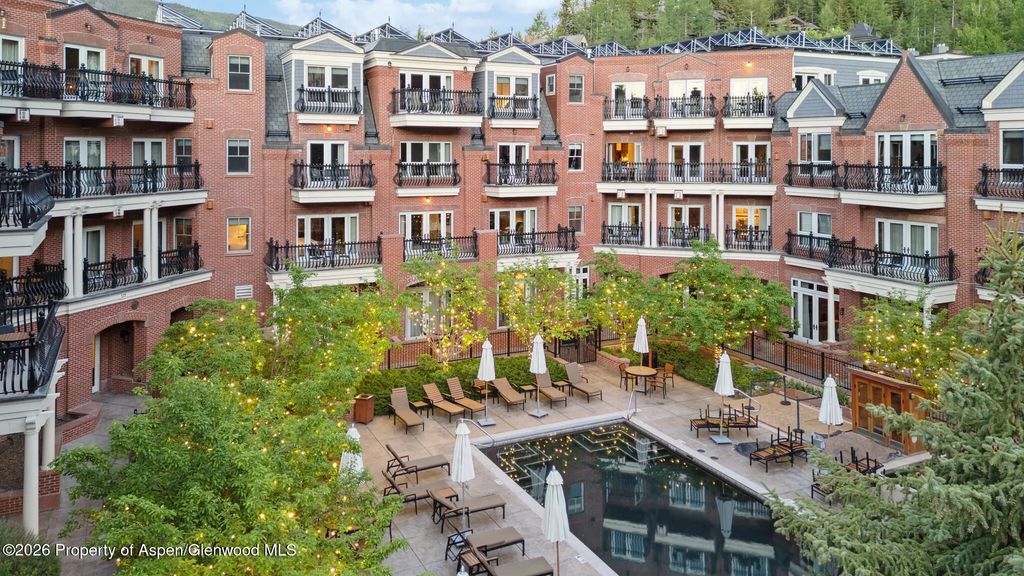 24 of 29 - 415 E Dean St., Unit 15, Weeks 51/52, Aspen, CO