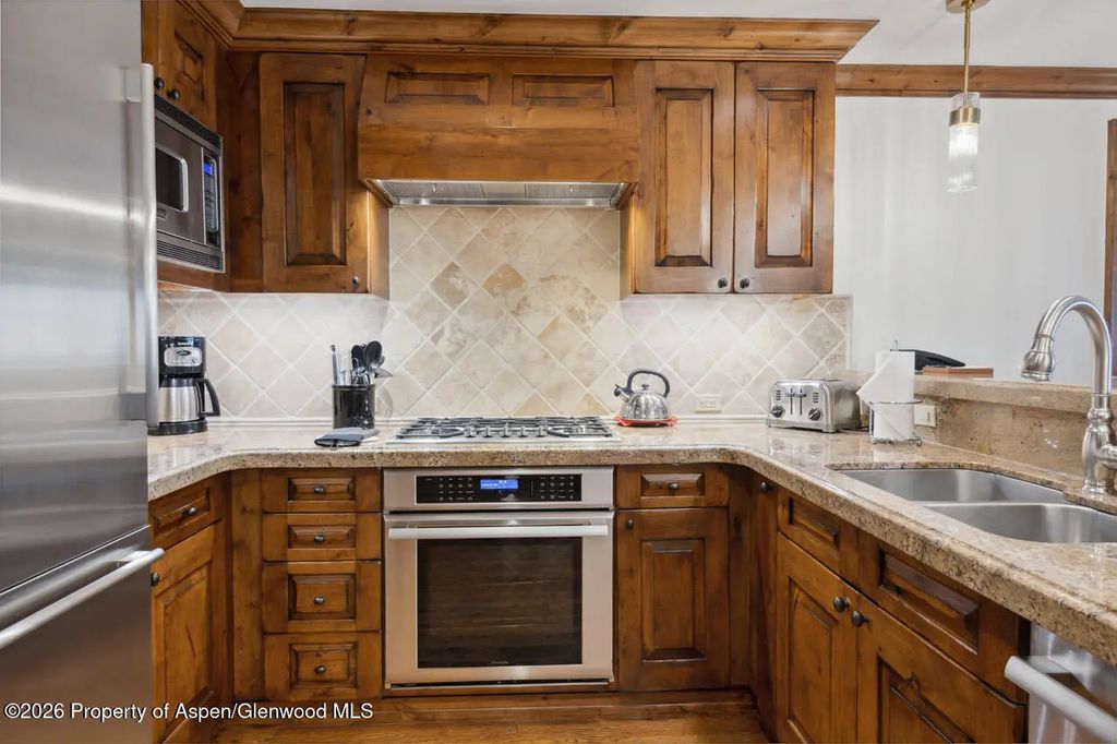4 of 29 - 415 E Dean St., Unit 15, Weeks 51/52, Aspen, CO