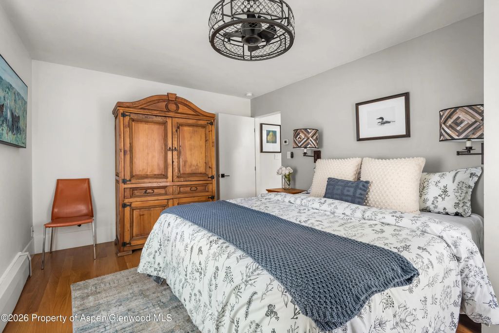 6 of 9 - 250 S Original Street D, Aspen, CO