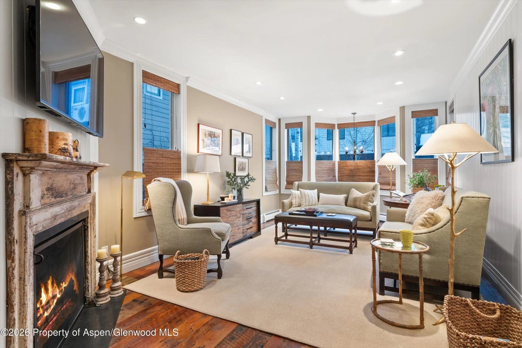 215 W Bleeker Street, Aspen