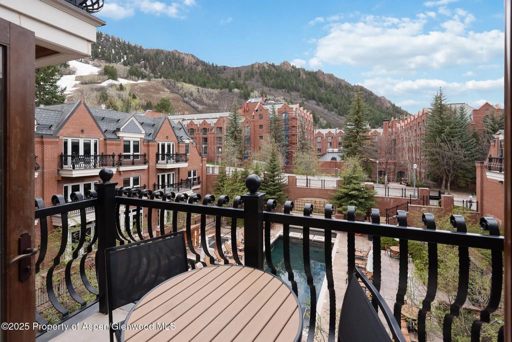 20 of 36 - 415 E Dean St., Unit 36, Weeks 5 & 6, Aspen, CO