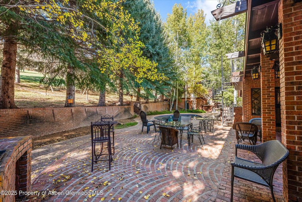 35 of 43 - 225 S Oak Way, Glenwood Springs, CO