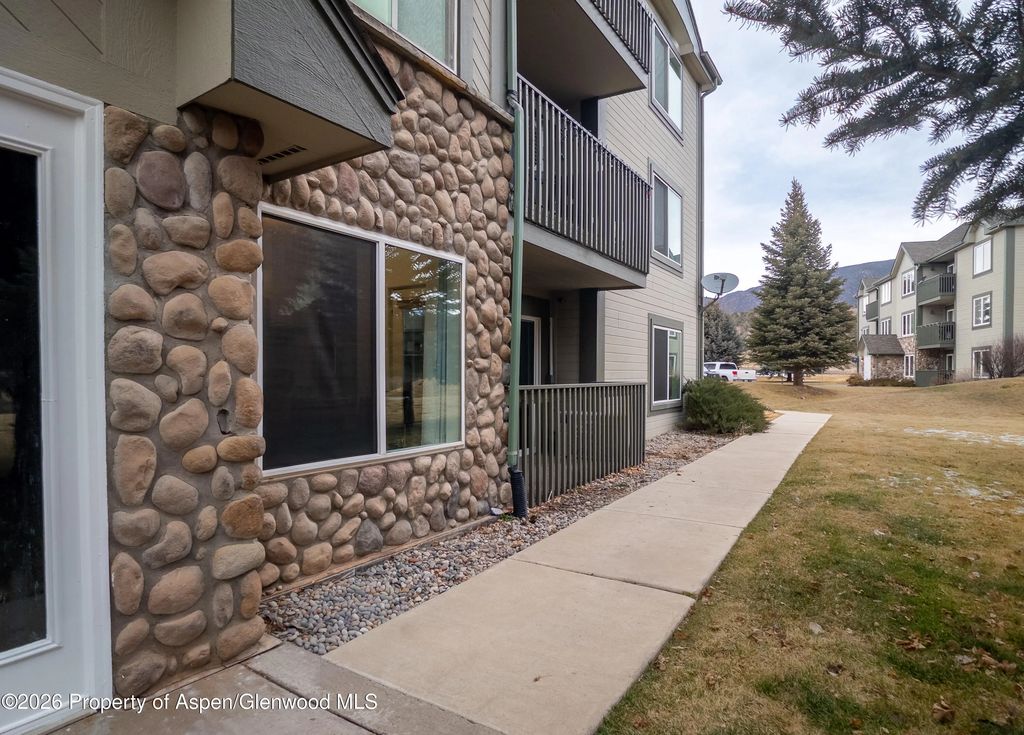 15 of 19 - 792 Castle Valley Boulevard B, New Castle, CO