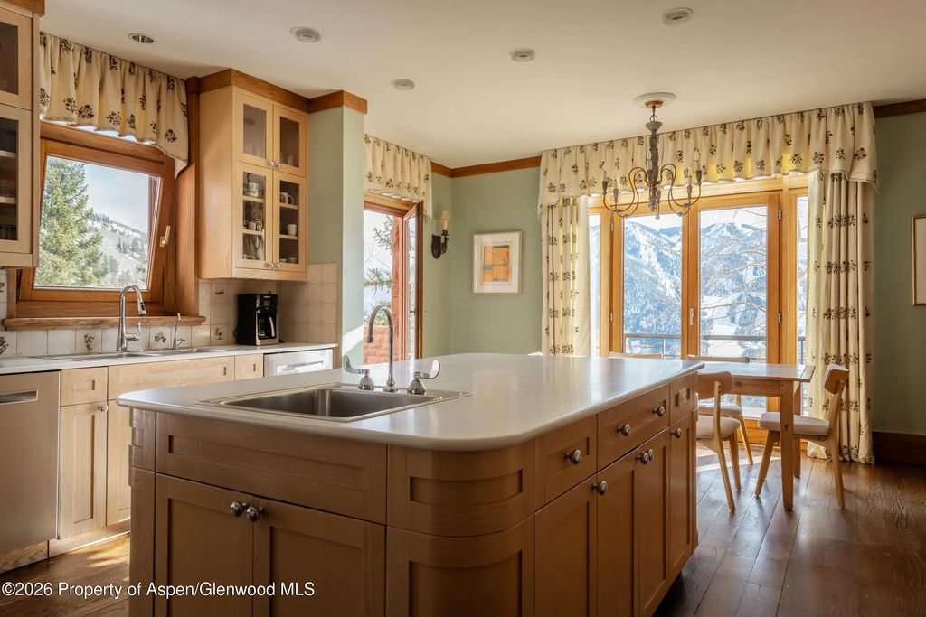 8 of 31 - 2131 Red Mountain Road, Aspen, CO