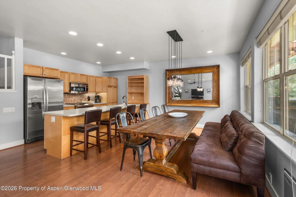 10 of 36 - 548 Evans Court, Basalt, CO