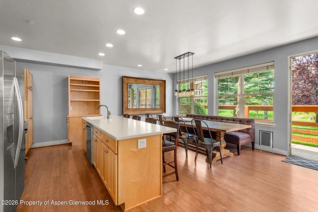11 of 36 - 548 Evans Court, Basalt, CO