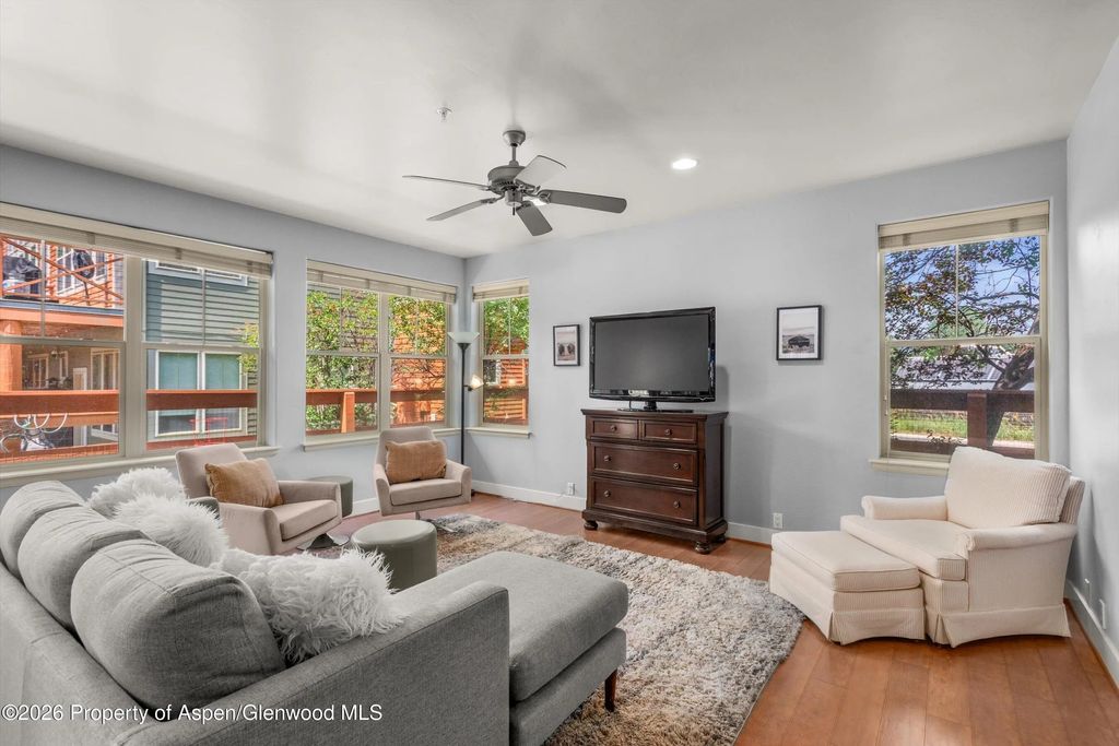 14 of 36 - 548 Evans Court, Basalt, CO