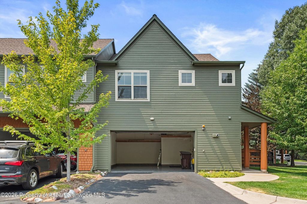 19 of 36 - 548 Evans Court, Basalt, CO