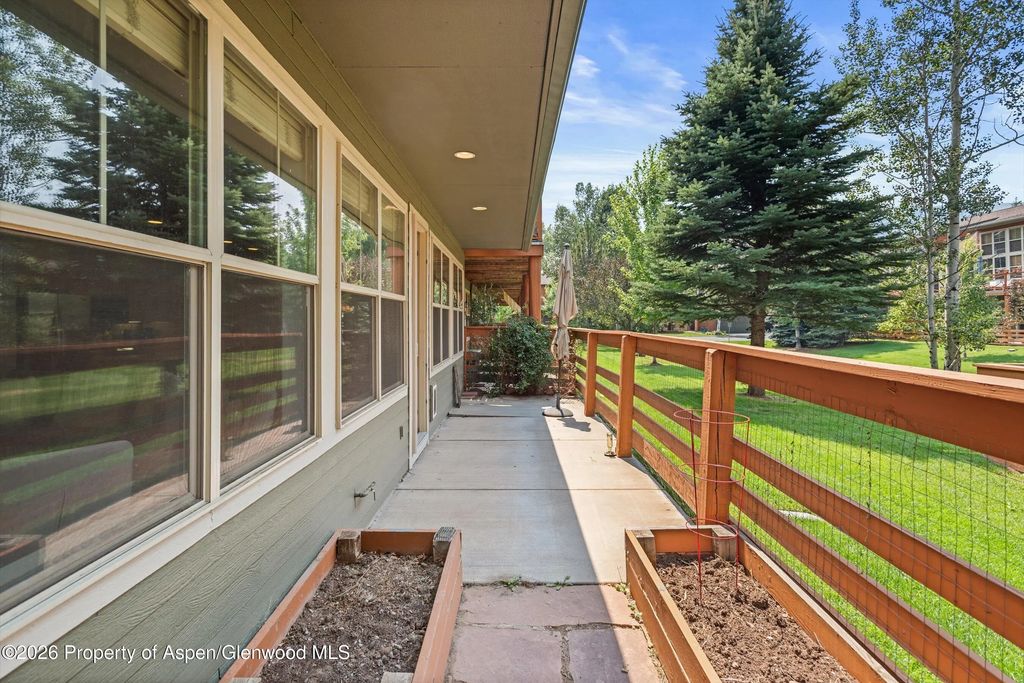 21 of 36 - 548 Evans Court, Basalt, CO