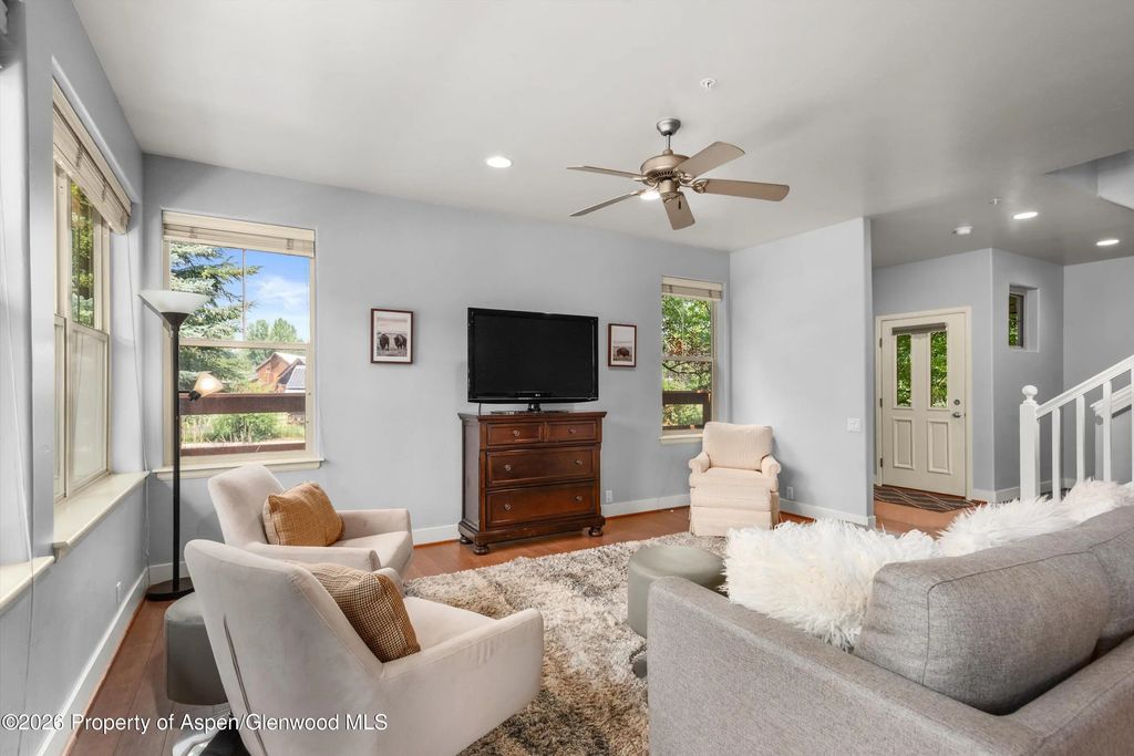 4 of 36 - 548 Evans Court, Basalt, CO