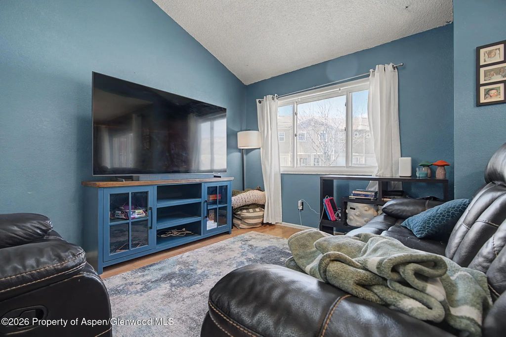 7 of 24 - 460 Wild Rose Lane, Parachute, CO