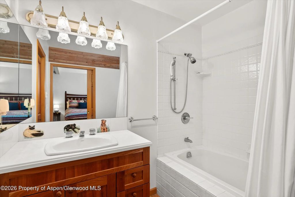 34 of 39 - 372 Crystal Park Drive, Redstone, CO