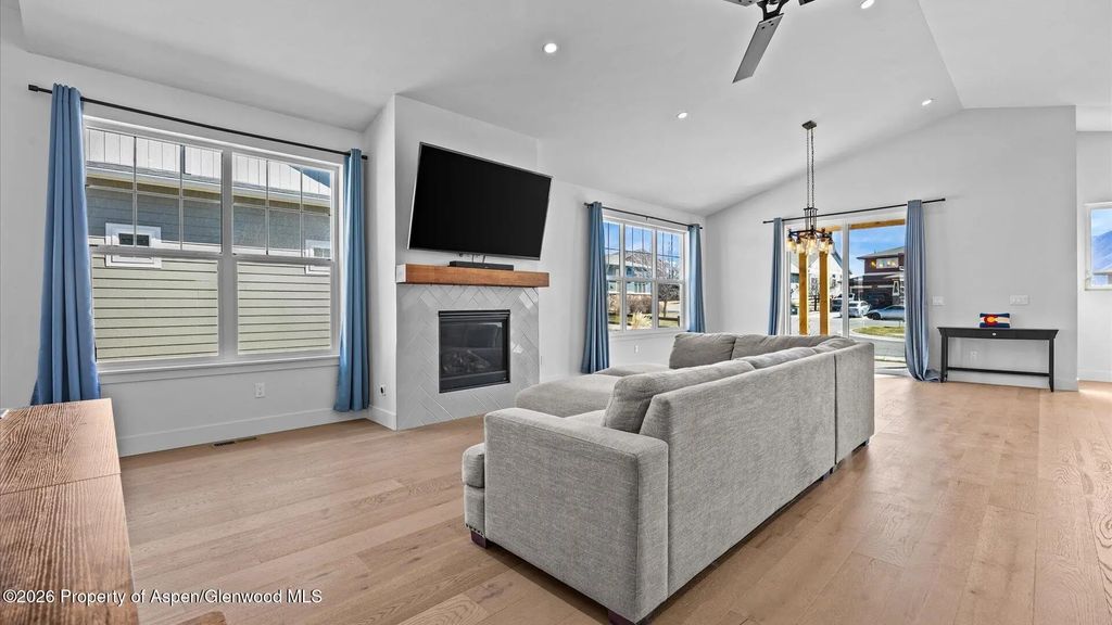11 of 42 - 31 Mount Yale Court, New Castle, CO