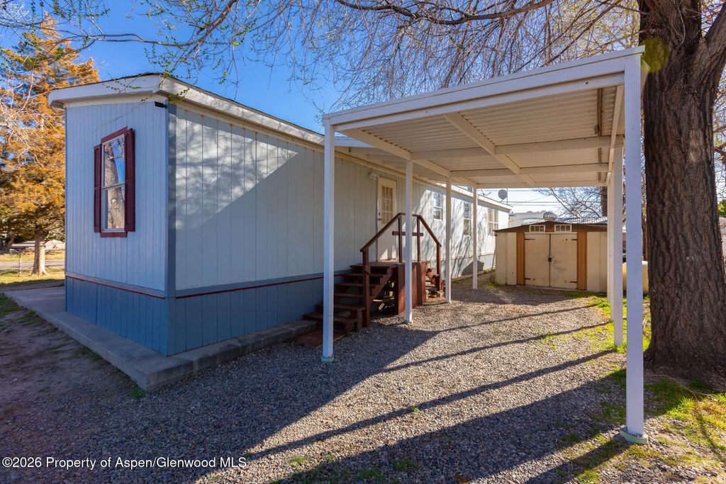 13 of 47 - 644 Lois Street, Clifton, CO