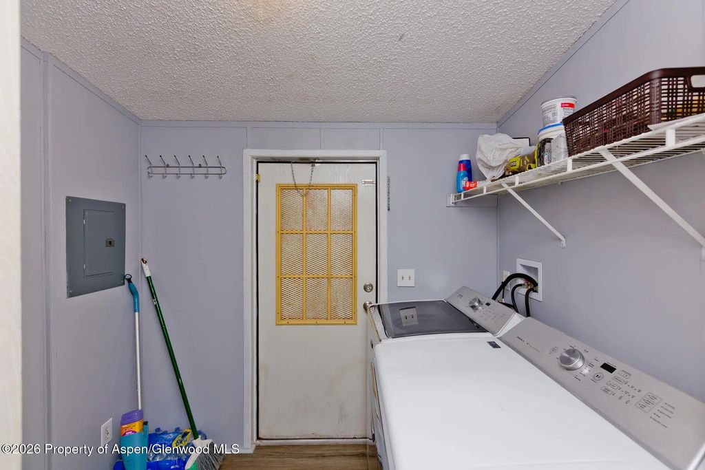 27 of 47 - 644 Lois Street, Clifton, CO