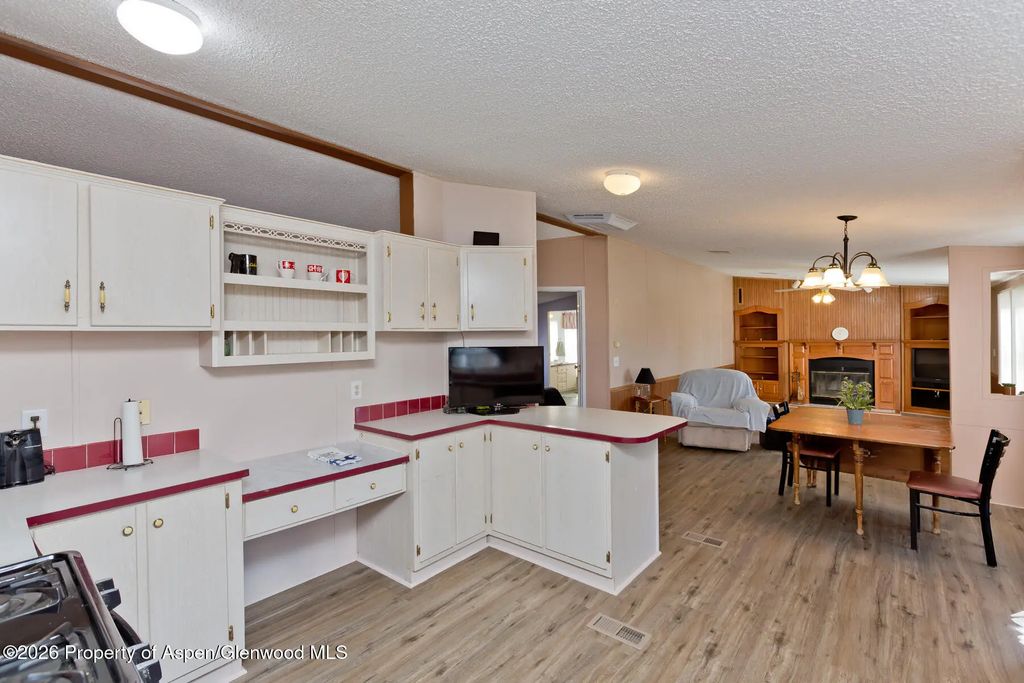 30 of 47 - 644 Lois Street, Clifton, CO
