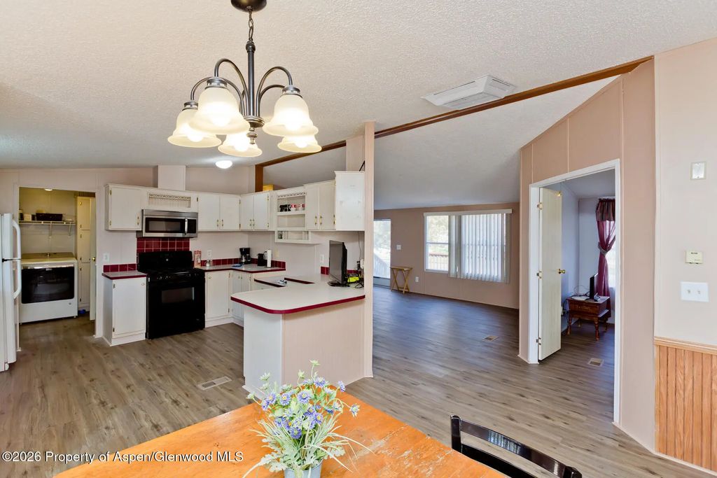35 of 47 - 644 Lois Street, Clifton, CO