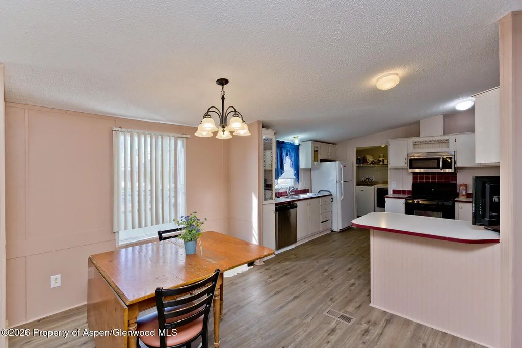 37 of 47 - 644 Lois Street, Clifton, CO
