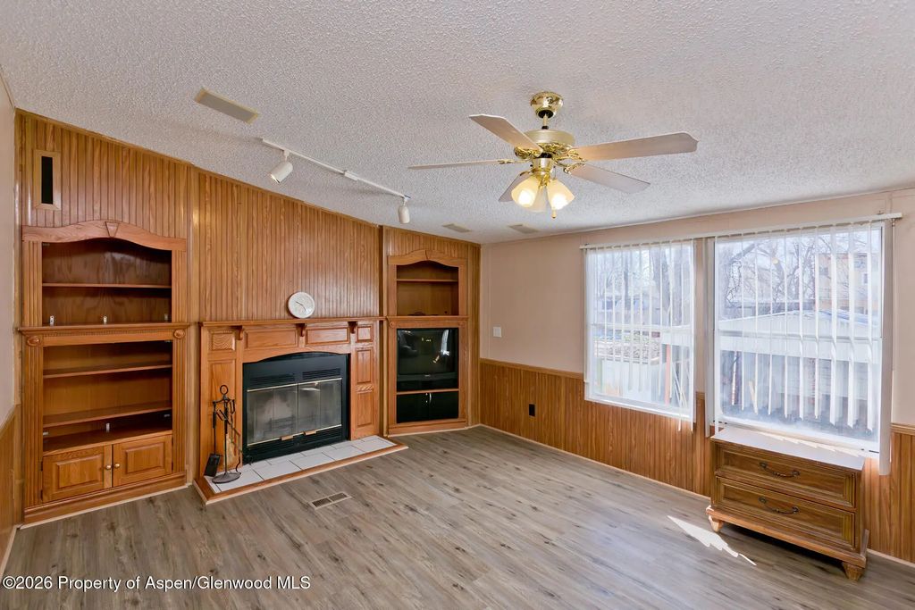 40 of 47 - 644 Lois Street, Clifton, CO