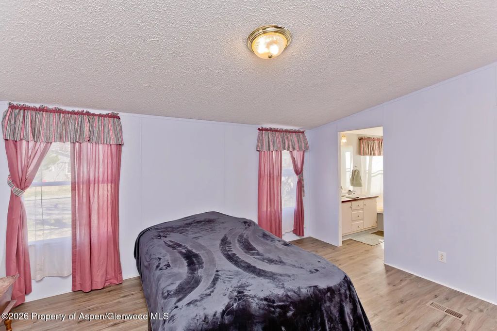 41 of 47 - 644 Lois Street, Clifton, CO