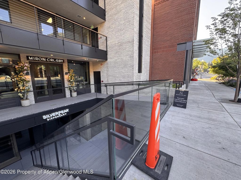 6 of 17 - 520 E Cooper Avenue Ll1 & Ll3, Aspen, CO