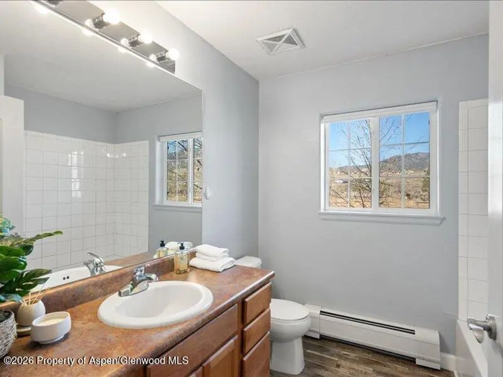 9 of 14 - 433 Riverview Drive 1602, New Castle, CO