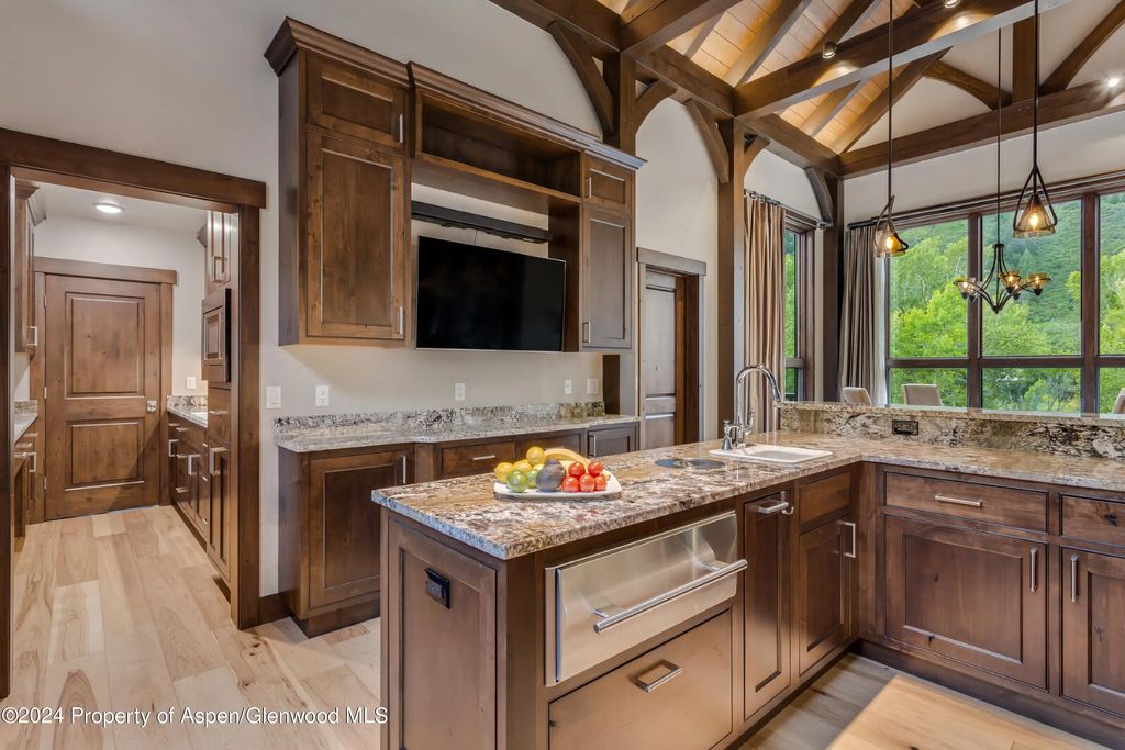 22 of 63 - 900 Dorais Way, Redstone, CO