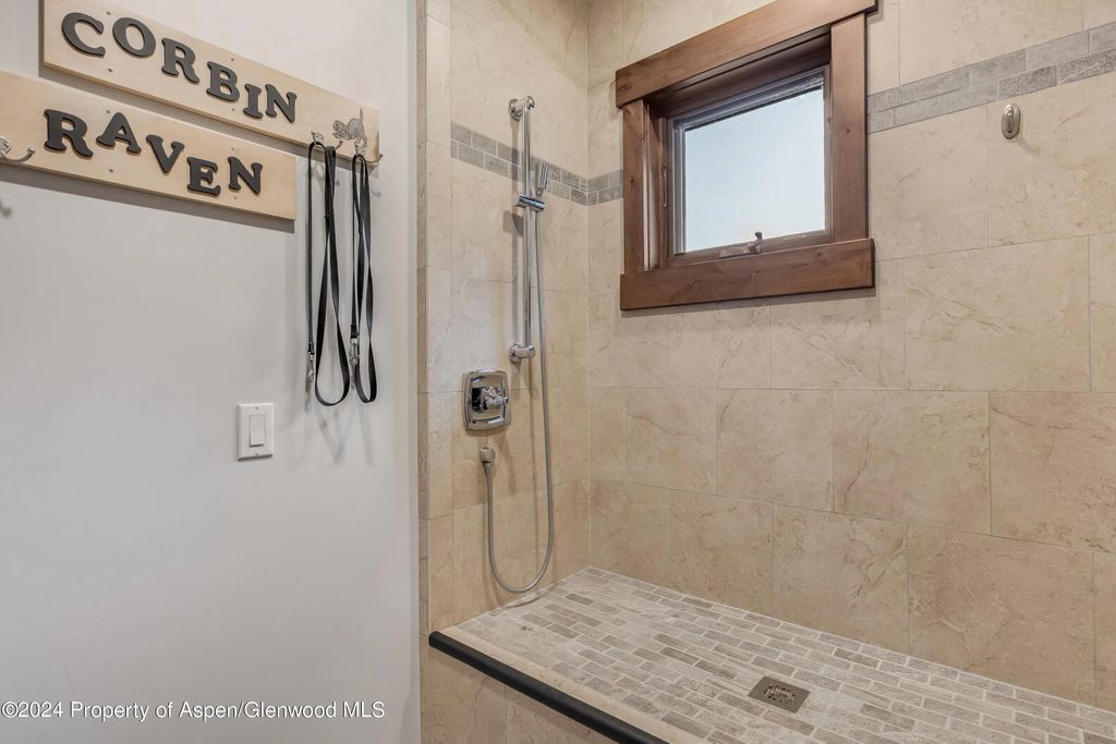 27 of 63 - 900 Dorais Way, Redstone, CO