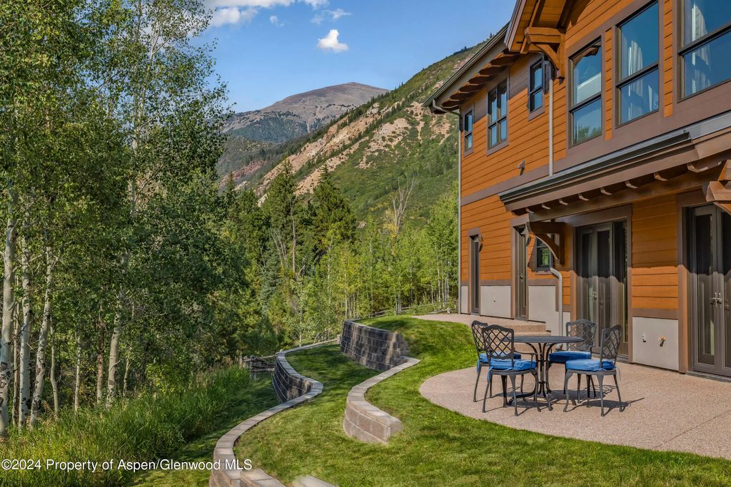 41 of 63 - 900 Dorais Way, Redstone, CO