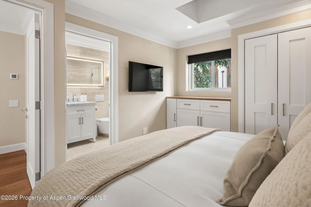 8 of 15 - 124 E Durant Avenue Unit 1, Aspen, CO