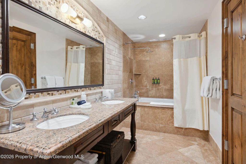 7 of 15 - 415 E Dean St, Unit 43, Week 11, Aspen, CO
