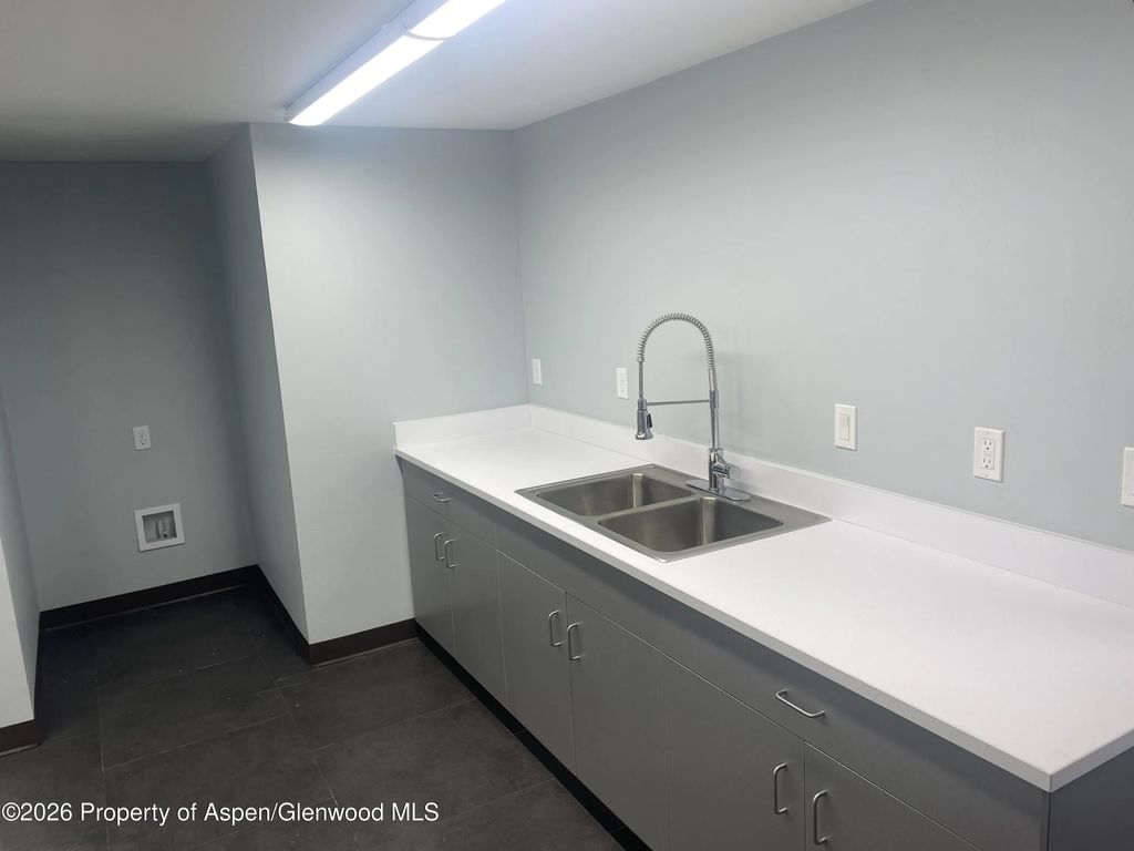 13 of 16 - 818 Grand Avenue, Glenwood Springs, CO