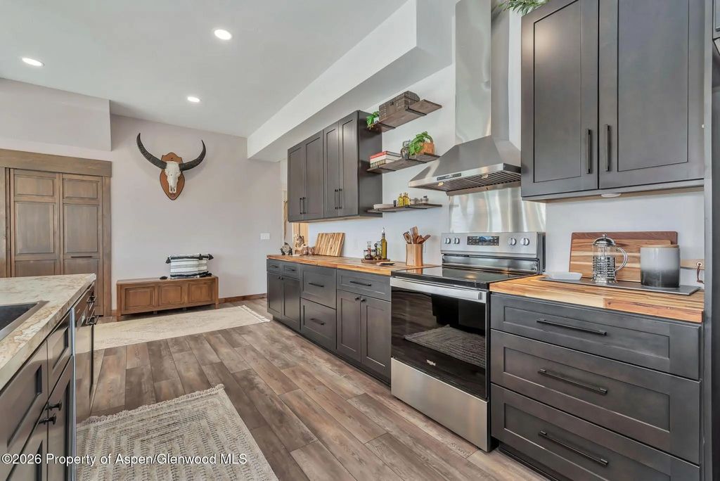 9 of 63 - 4724 County Road 30, Craig, CO