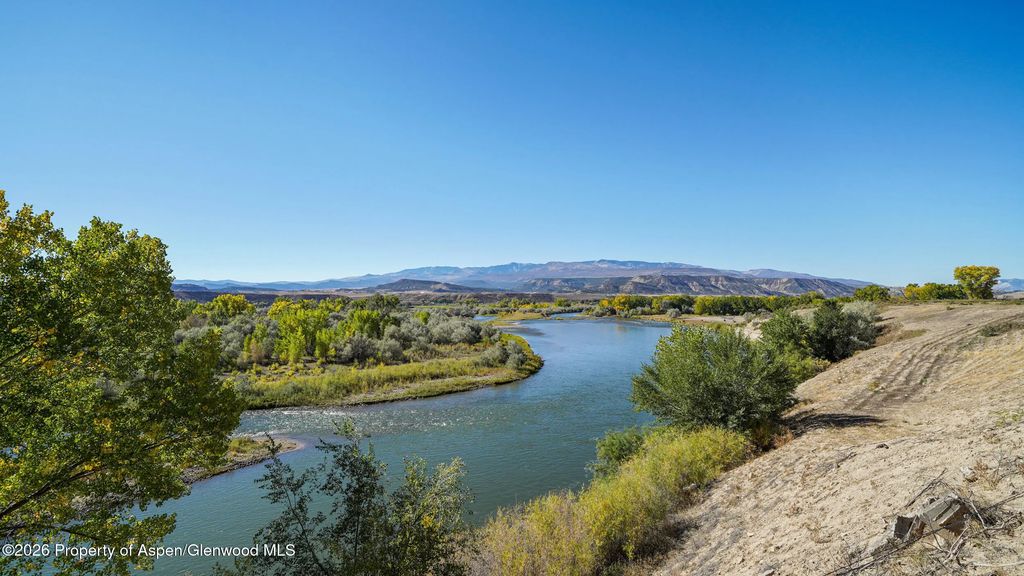 18 of 24 - 30412 Highway 6 & 24, Silt, CO