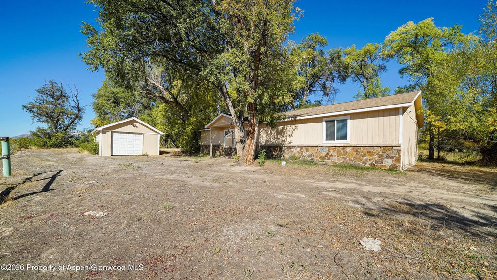 19 of 24 - 30412 Highway 6 & 24, Silt, CO